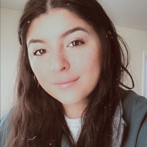 Meet your Posher, Alyssia